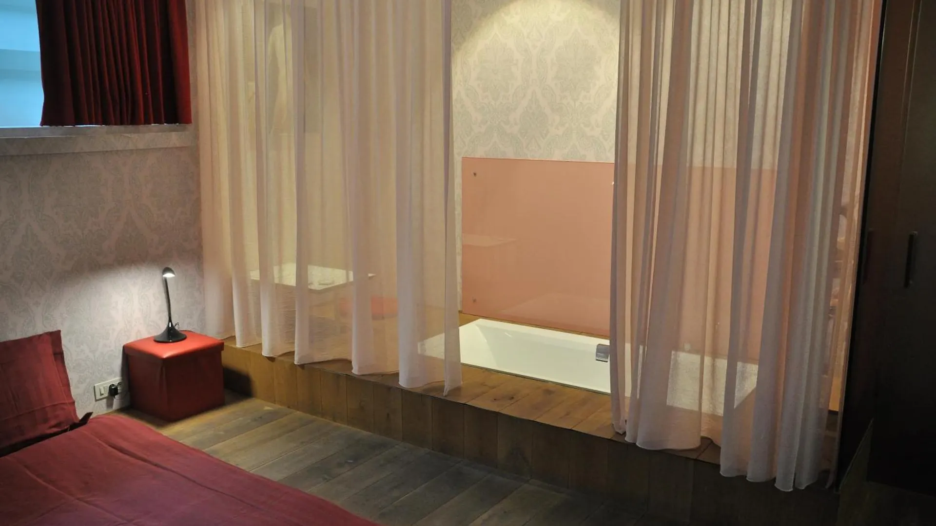 B&B Schopenhauer Ghent 2*,  Belgium