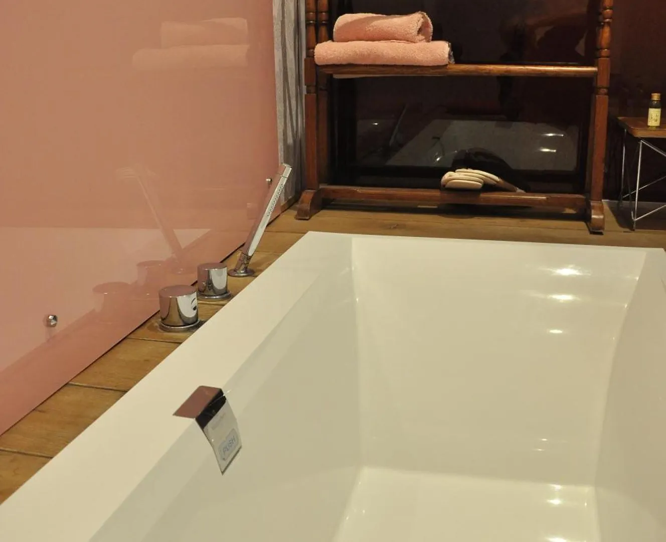 B&B Schopenhauer Ghent 2*,  Belgium
